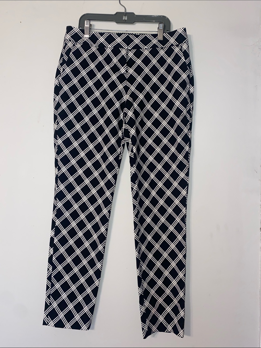 Express Black & White Cropped Plaid Ankle Pants